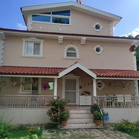 Sakli Bahce Villa
